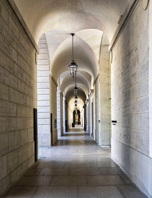An aligned corridor